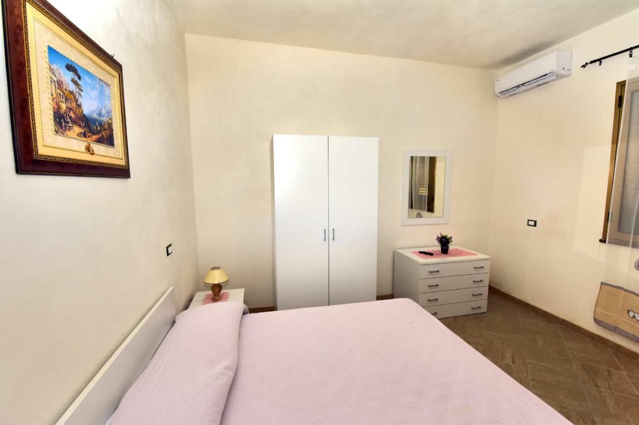 Appartamenti Del Sole 兰佩杜萨 外观 照片