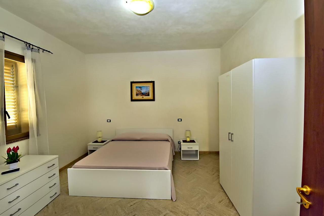 Appartamenti Del Sole 兰佩杜萨 外观 照片